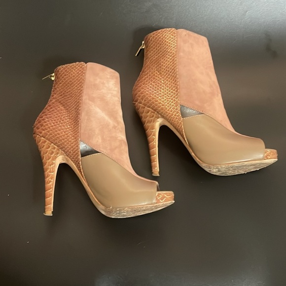 Charles David multi shades taupe/cognac booties - Picture 3 of 4